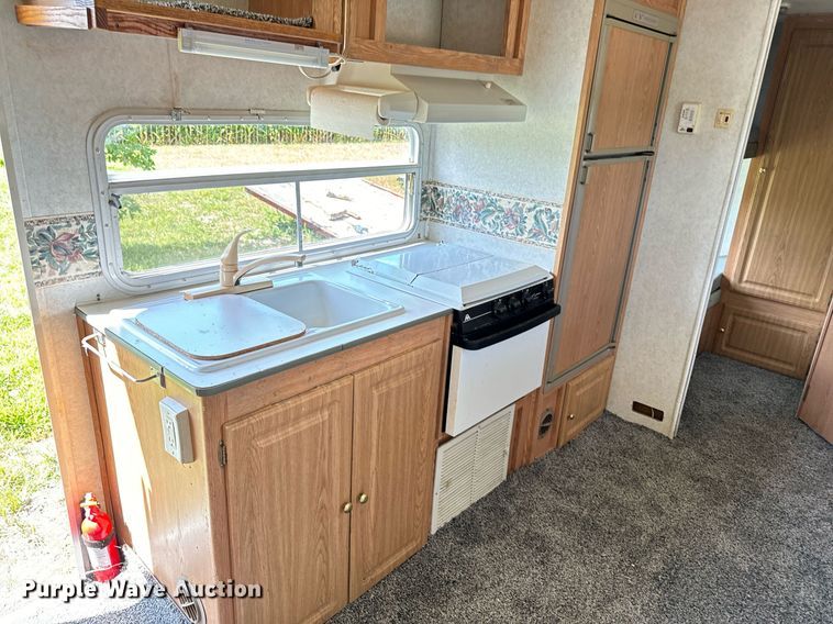 image for item EH4426 2001 Starcraft Starlite 25BHS camper