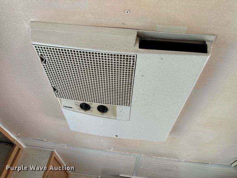 image for item EH4426 2001 Starcraft Starlite 25BHS camper