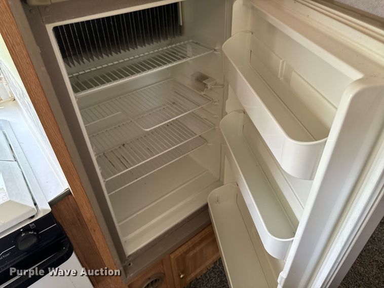 image for item EH4426 2001 Starcraft Starlite 25BHS camper