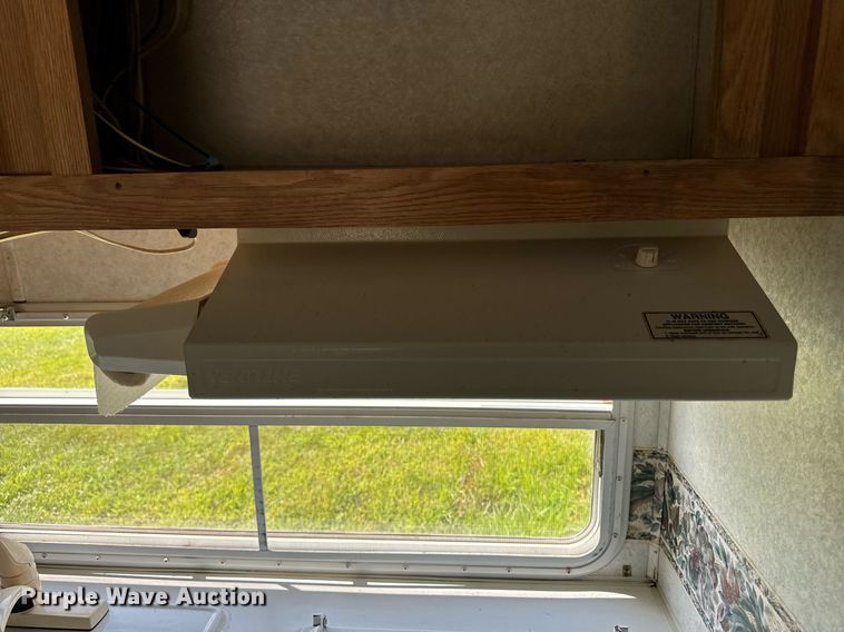 image for item EH4426 2001 Starcraft Starlite 25BHS camper