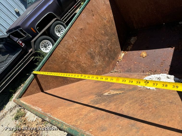 image for item EH4431 (3) dumpsters