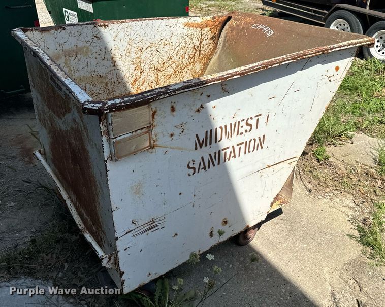image for item EH4431 (3) dumpsters