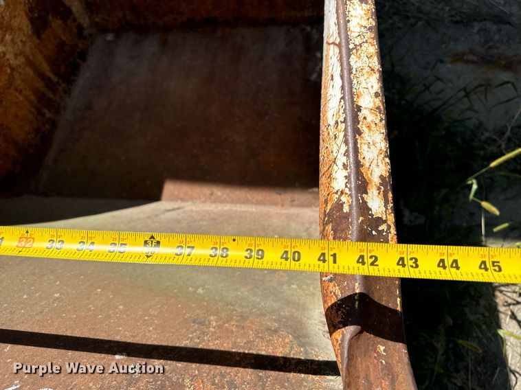 image for item EH4431 (3) dumpsters