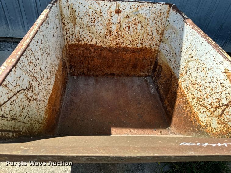 image for item EH4431 (3) dumpsters