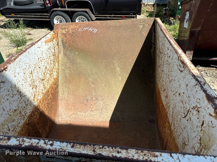 image for item EH4431 (3) dumpsters