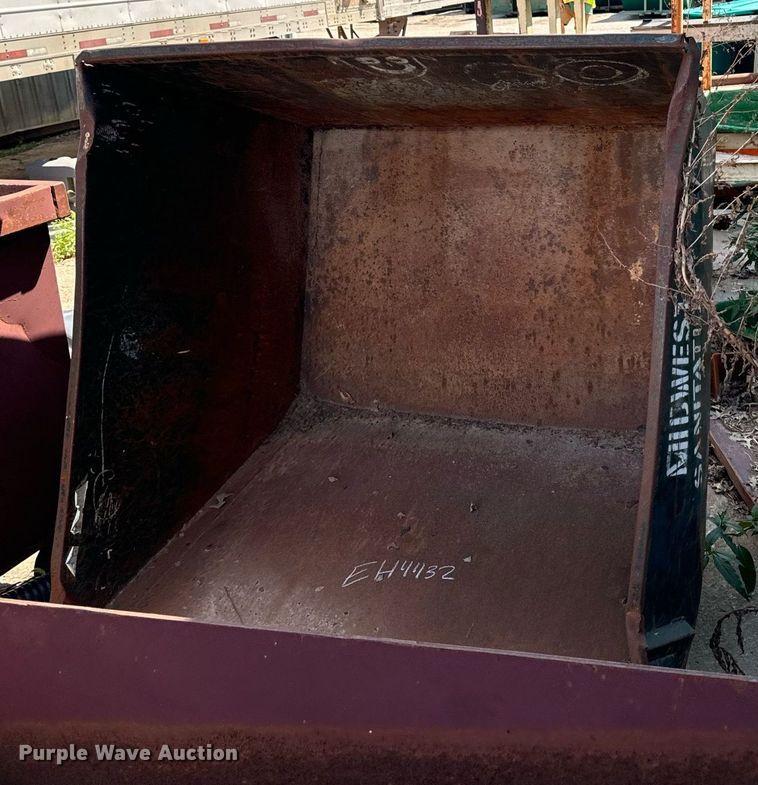 image for item EH4432 (4) dumpsters 