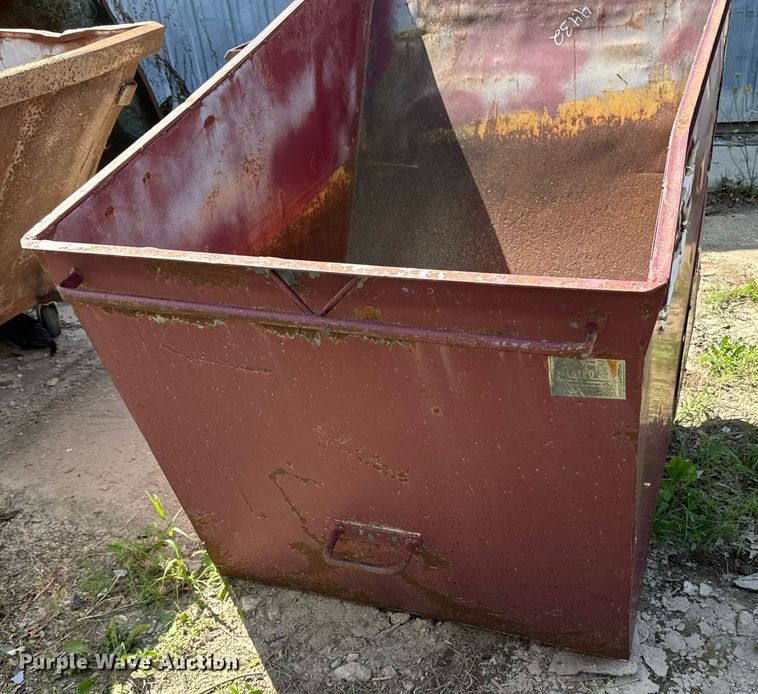 image for item EH4432 (4) dumpsters 