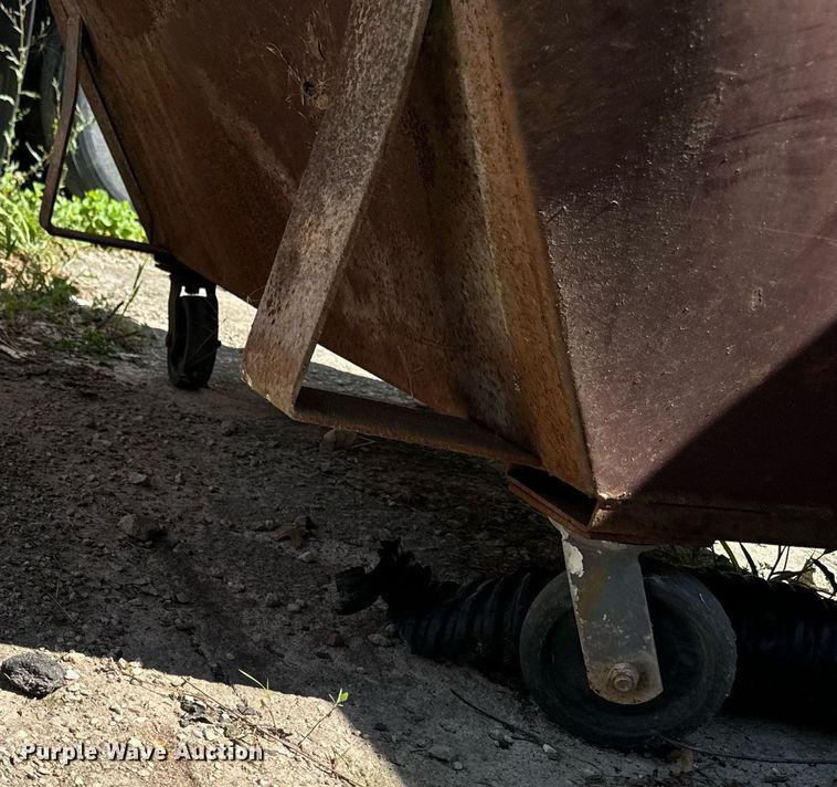 image for item EH4432 (4) dumpsters 