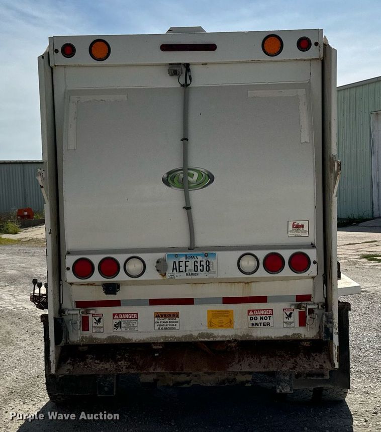 image for item EH4434 2002 Ford F450 Super Duty refuse truck