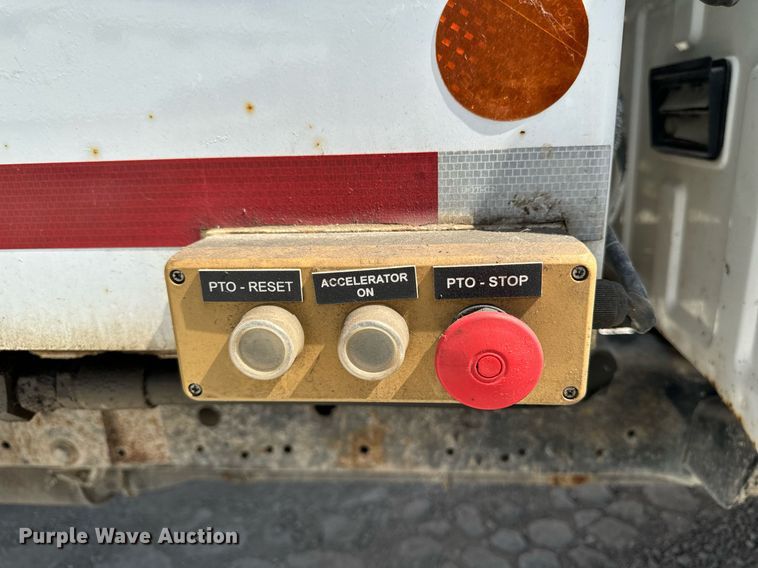 image for item EH4434 2002 Ford F450 Super Duty refuse truck