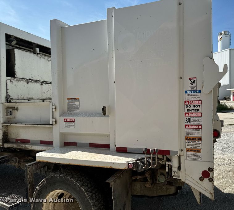 image for item EH4434 2002 Ford F450 Super Duty refuse truck