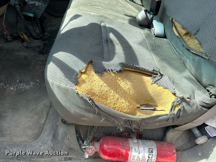 image for item EH4434 2002 Ford F450 Super Duty refuse truck