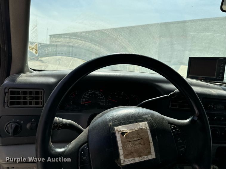 image for item EH4434 2002 Ford F450 Super Duty refuse truck