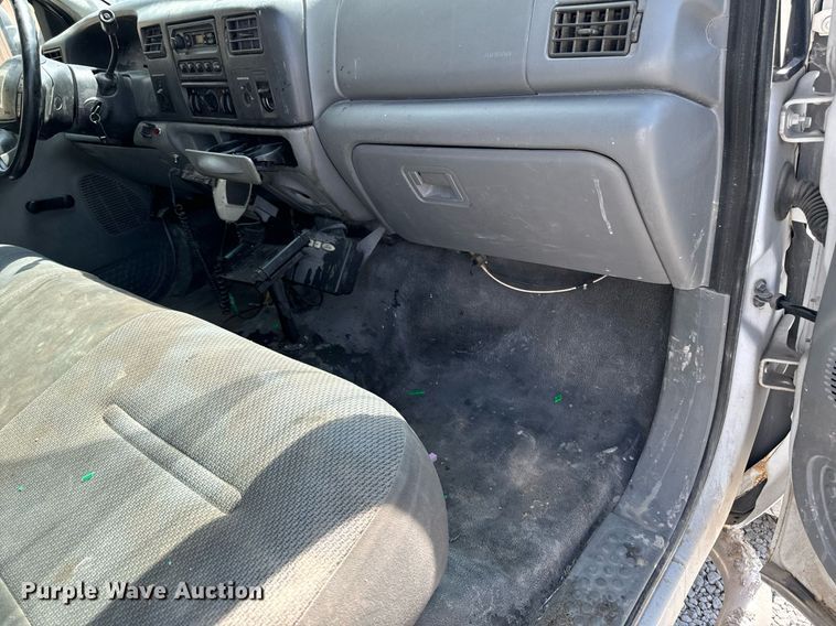 image for item EH4434 2002 Ford F450 Super Duty refuse truck