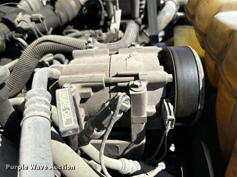 image for item EH4434 2002 Ford F450 Super Duty refuse truck