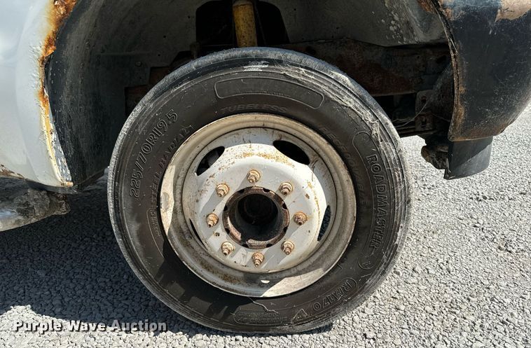 image for item EH4434 2002 Ford F450 Super Duty refuse truck