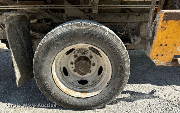 image for item EH4434 2002 Ford F450 Super Duty refuse truck