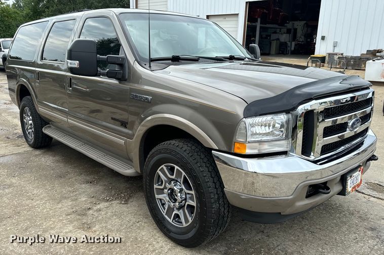 image for item EH6969 2002 Ford Excursion Limited SUV