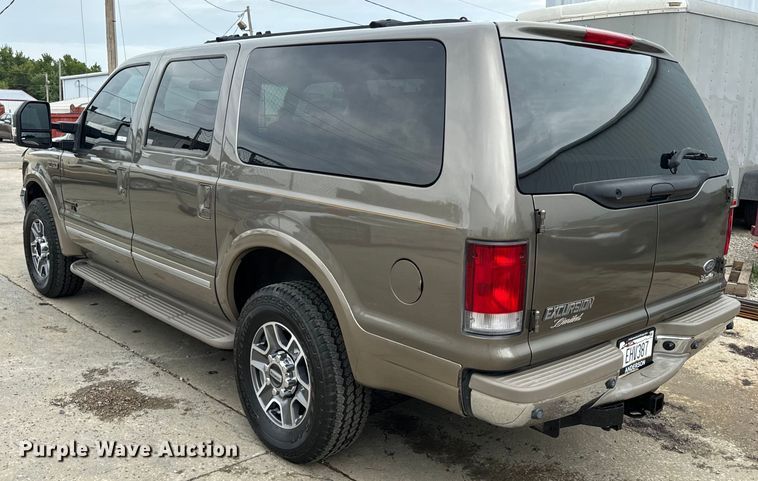image for item EH6969 2002 Ford Excursion Limited SUV