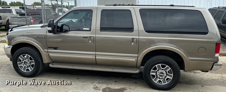 image for item EH6969 2002 Ford Excursion Limited SUV