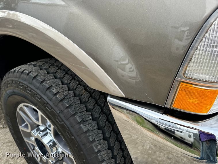 image for item EH6969 2002 Ford Excursion Limited SUV