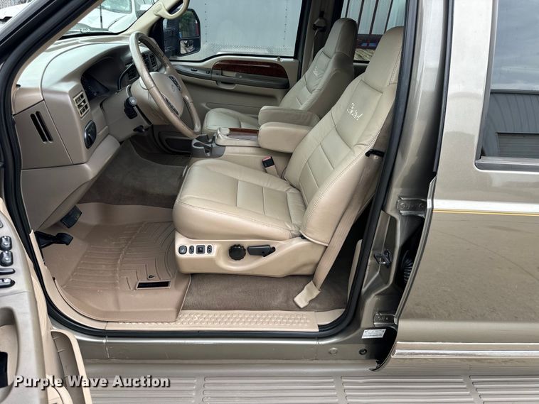 image for item EH6969 2002 Ford Excursion Limited SUV