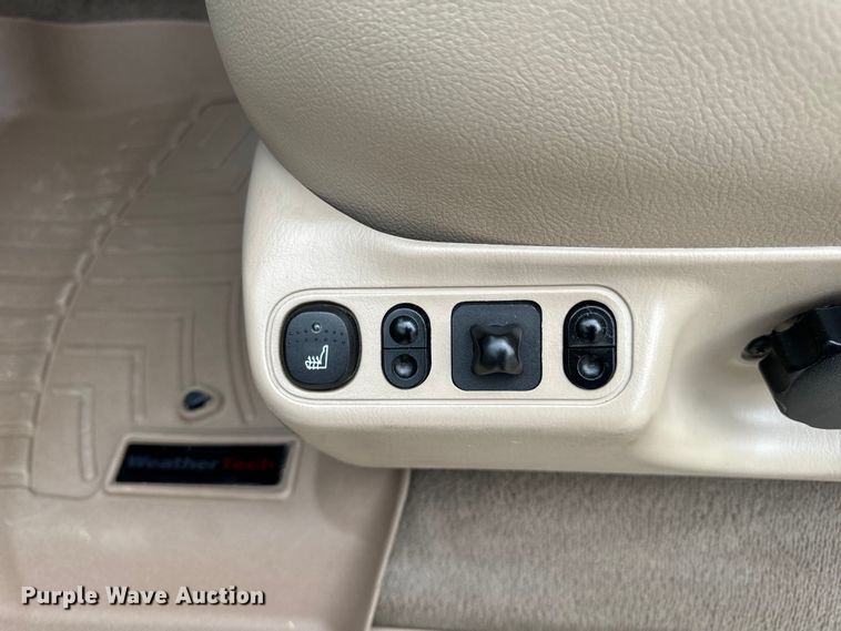 image for item EH6969 2002 Ford Excursion Limited SUV