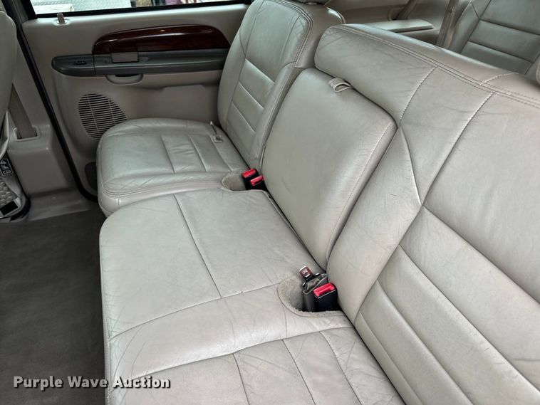 image for item EH6969 2002 Ford Excursion Limited SUV