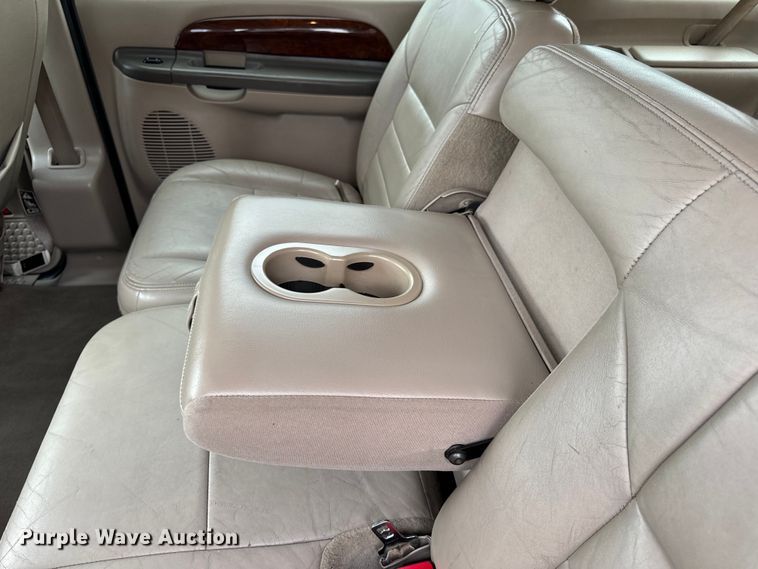 image for item EH6969 2002 Ford Excursion Limited SUV