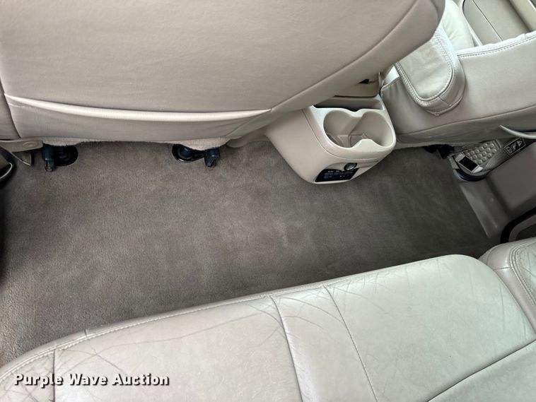 image for item EH6969 2002 Ford Excursion Limited SUV