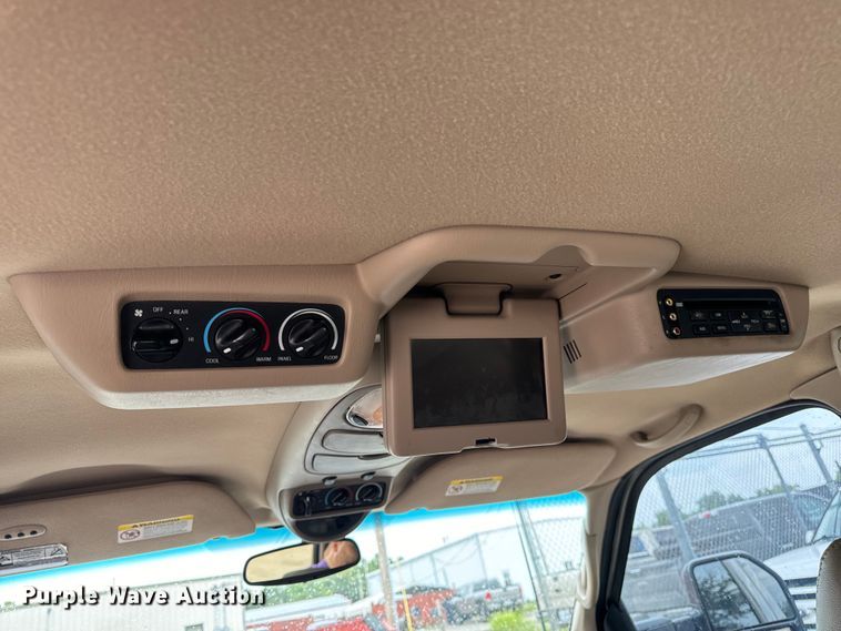 image for item EH6969 2002 Ford Excursion Limited SUV