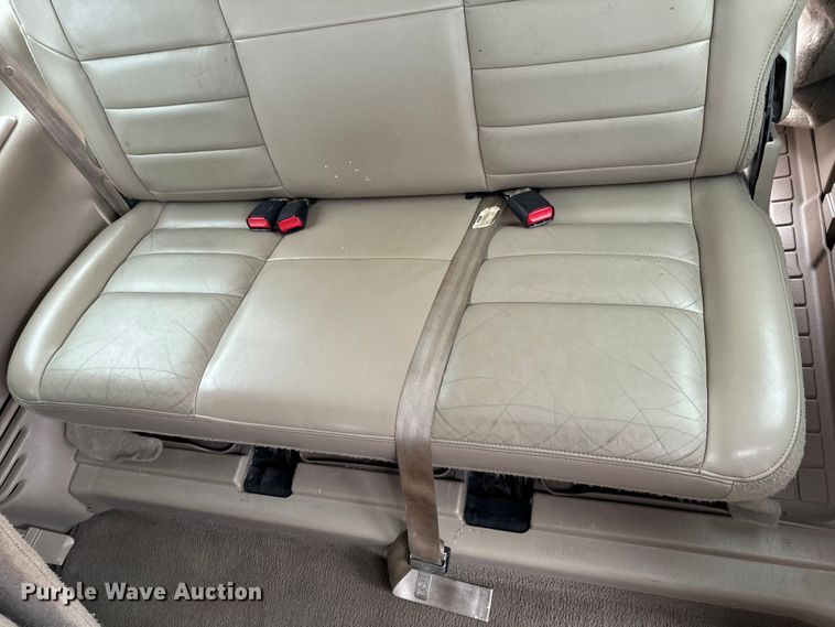 image for item EH6969 2002 Ford Excursion Limited SUV