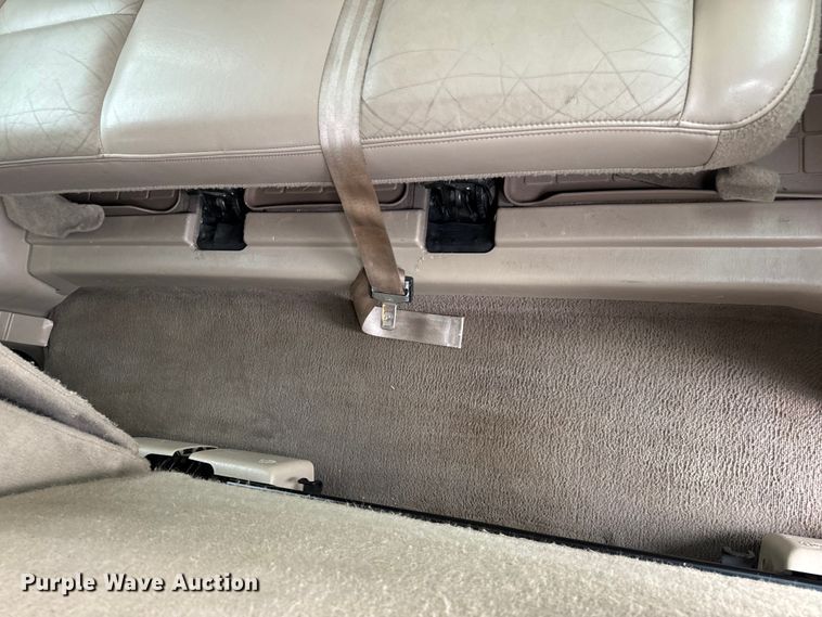 image for item EH6969 2002 Ford Excursion Limited SUV