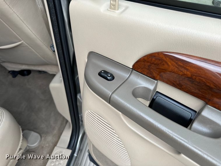 image for item EH6969 2002 Ford Excursion Limited SUV