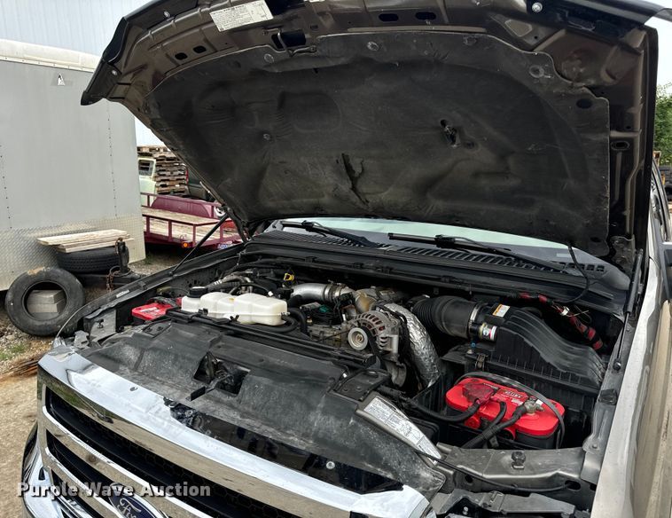 image for item EH6969 2002 Ford Excursion Limited SUV