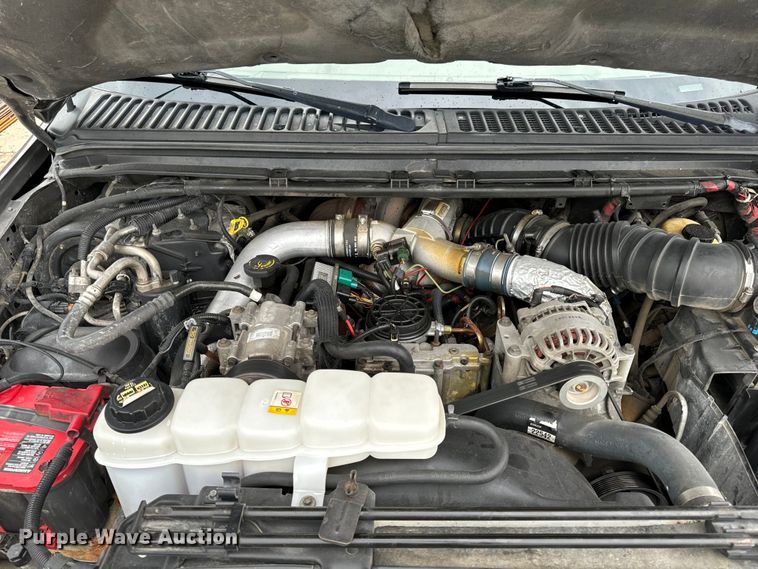 image for item EH6969 2002 Ford Excursion Limited SUV