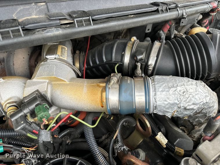 image for item EH6969 2002 Ford Excursion Limited SUV