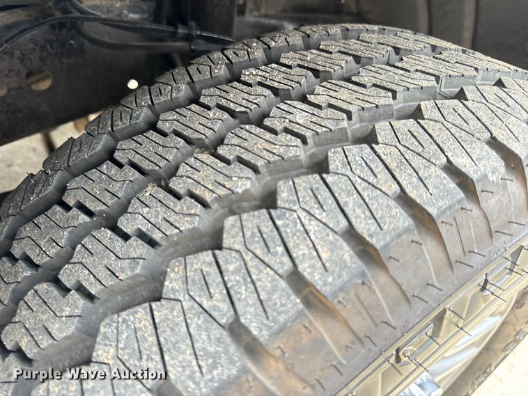 image for item EH6969 2002 Ford Excursion Limited SUV