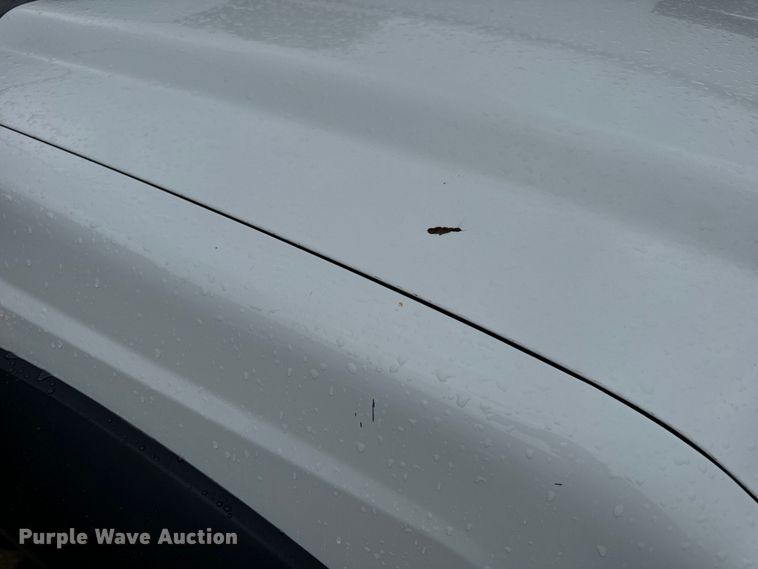 image for item EH6971 2010 Ford F450 Super Duty XLT flatbed truck