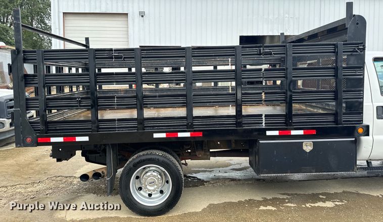 image for item EH6971 2010 Ford F450 Super Duty XLT flatbed truck