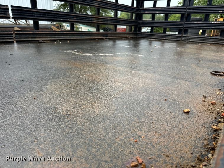 image for item EH6971 2010 Ford F450 Super Duty XLT flatbed truck