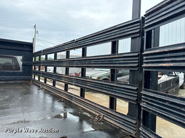 image for item EH6971 2010 Ford F450 Super Duty XLT flatbed truck