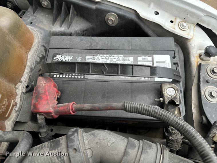 image for item EH6971 2010 Ford F450 Super Duty XLT flatbed truck