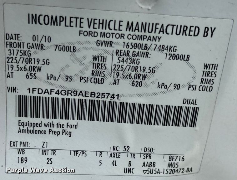 image for item EH6971 2010 Ford F450 Super Duty XLT flatbed truck