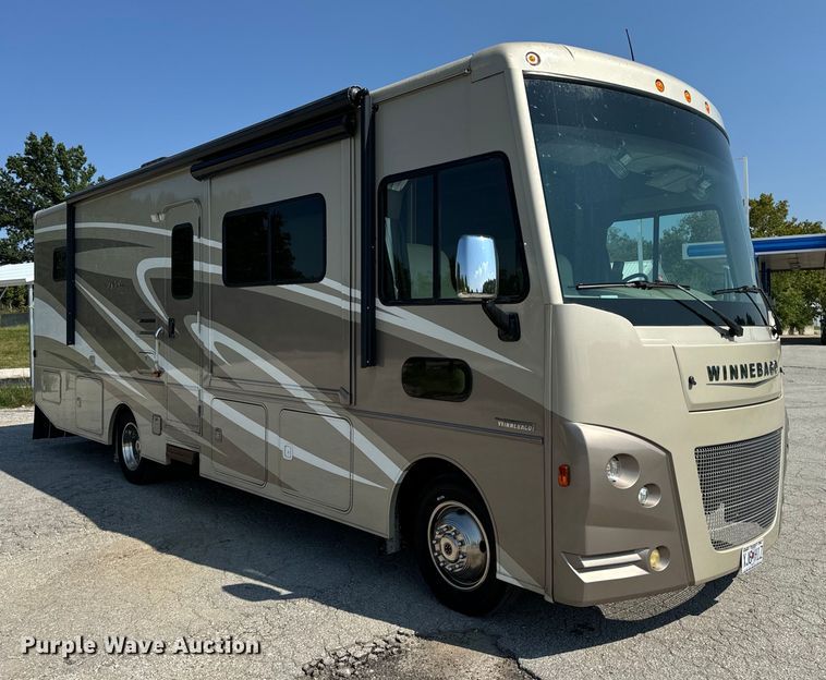 image for item EH6979 2016 Winnebago  Vista LX RV