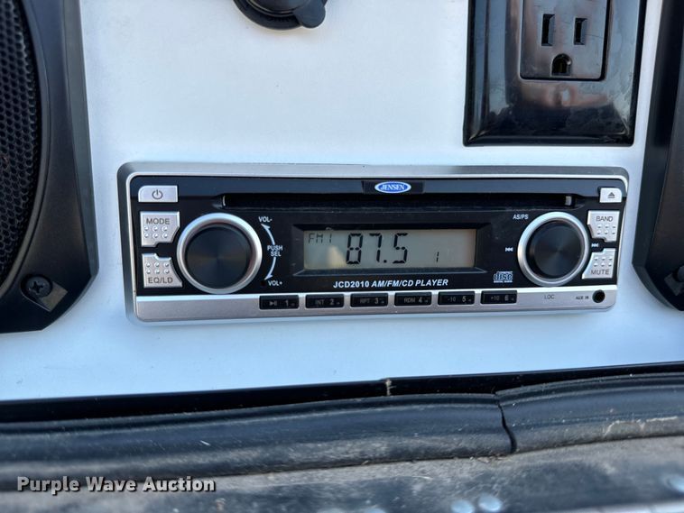 image for item EH6979 2016 Winnebago  Vista LX RV