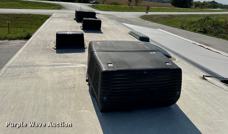 image for item EH6979 2016 Winnebago  Vista LX RV