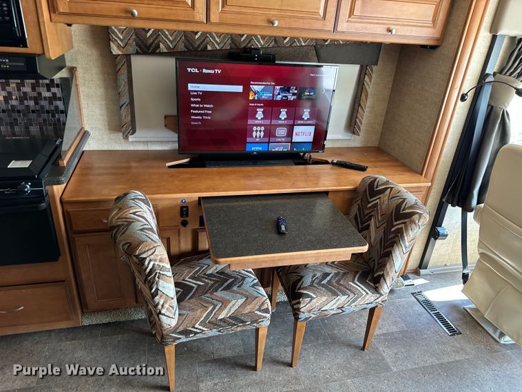 image for item EH6979 2016 Winnebago  Vista LX RV