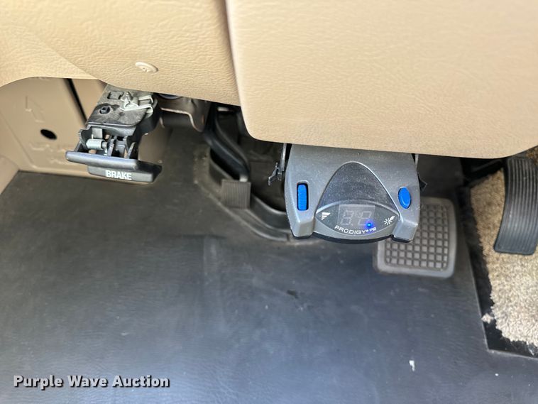 image for item EH6979 2016 Winnebago  Vista LX RV