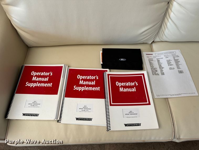 image for item EH6979 2016 Winnebago  Vista LX RV